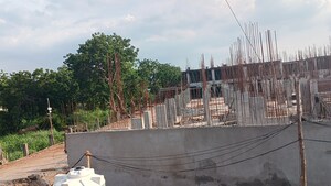Swimming Pool in 2 BHK Apartment at Tadepalli – for Sale