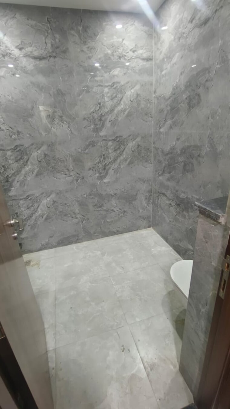 Balcony, sector 23 4 Bedroom 502 Sq.Yd. Builder Floor In Sector 23 Gurgaon 10651898