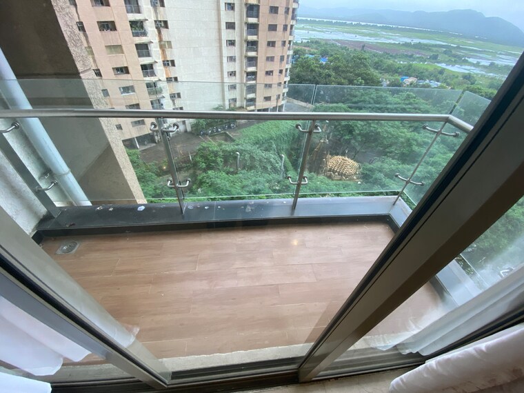 Balcony, lodha-splendora 3 Bedroom 1600 Sq.Ft. Apartment In Ghodbunder Road Thane 10651945