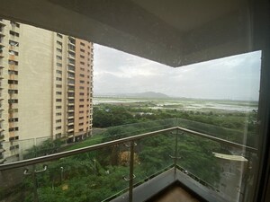 3 BHK Apartment For Rent in Lodha Splendora, Ghodbunder Road