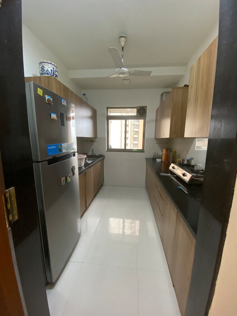 Kitchen, lodha-splendora 3 Bedroom 1600 Sq.Ft. Apartment In Ghodbunder Road Thane 10651945