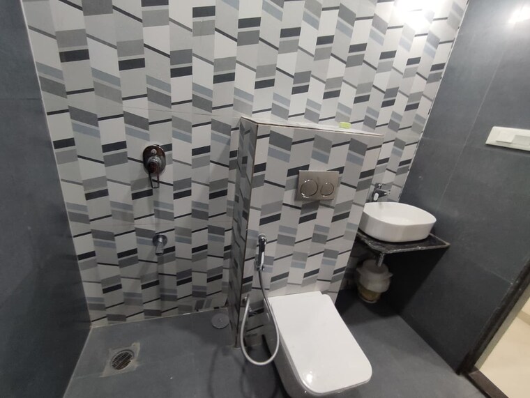 Team Area, dhamji-shamji-mahavir-spring-tulip-phase-1 1 Bedroom 650 Sq.Ft. Apartment In Pokhran Road No Two Thane 10651974