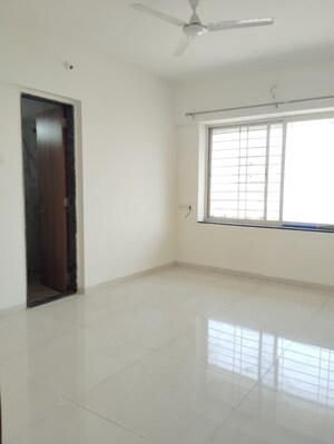 Room in 3 BHK Apartment at Icon Westwood Estates, Wakad – for Rent