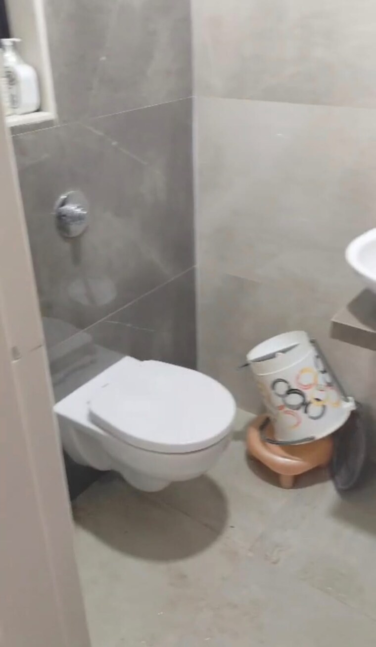 Bathroom, chandiwala-pearl-heaven 1 Bedroom 364 Sq.Ft. Apartment In Andheri East Mumbai 10652039