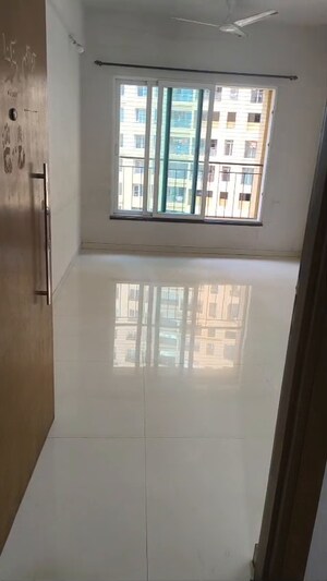 Room in 2 BHK Apartment at Rustomjee Azziano Wing K, Thane West – for Sale