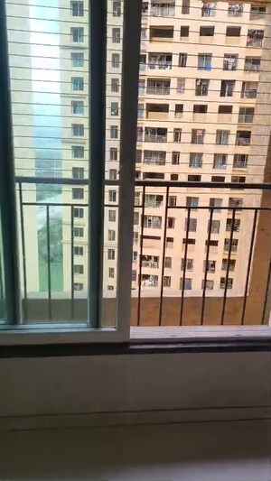 2 BHK Apartment For Sale in Rustomjee Azziano Wing K, Thane West