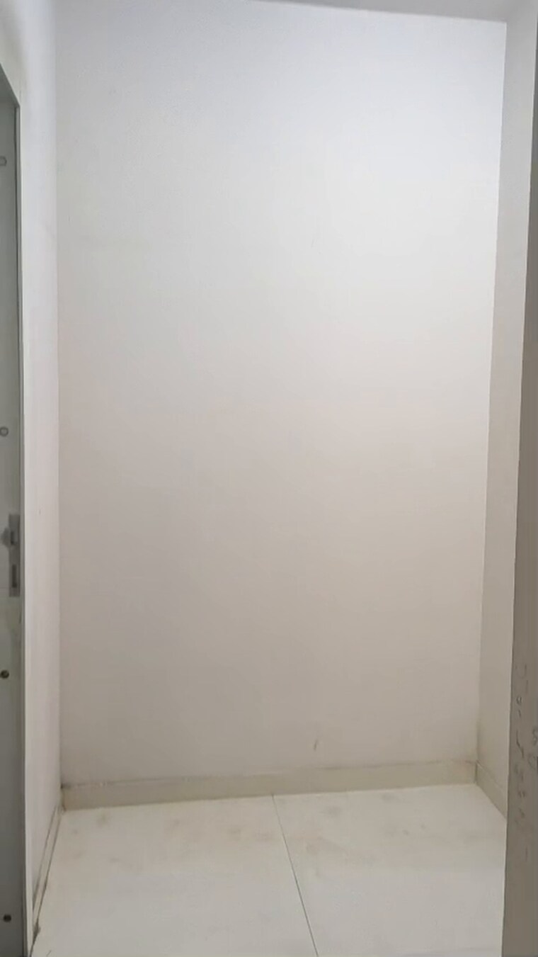 Room, rustomjee-azziano-wing-k 2 Bedroom 670 Sq.Ft. Apartment In Thane West Thane 10652054