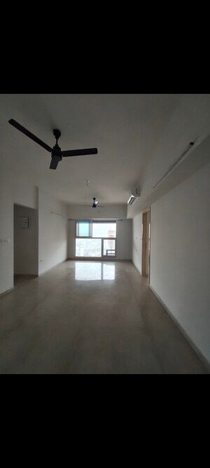 Room in 2 BHK Apartment at L & T Rejuve 360 Tower A, Mulund West – for Rent