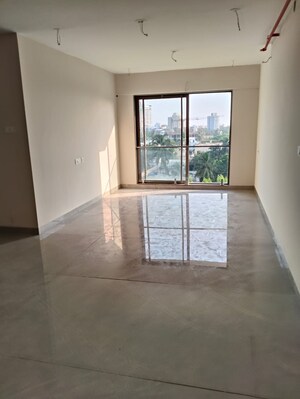 Room in 3 BHK Apartment at Hubtown The Premiere, Andheri West – for Rent
