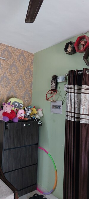 Parking in 2 BHK Builder Floor at Nirman Vihar – for Rent
