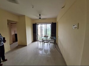 1.5 BHK Apartment For Rent in Green Square, Kasarvadavali