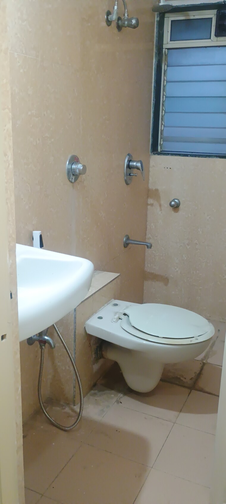 Bathroom, ghp-shimmering-heights 2 Bedroom 850 Sq.Ft. Apartment In Powai Mumbai 10652194