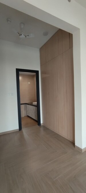 Room in 3 BHK Apartment at Sobha City Gurgaon, Sector 108 – for Rent