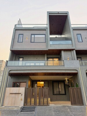 5 BHK Independent House For Sale in Manyawas