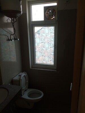 Bathroom in 3.5 BHK Apartment at Emaar Palm Hills, Sector 77 – for Rent