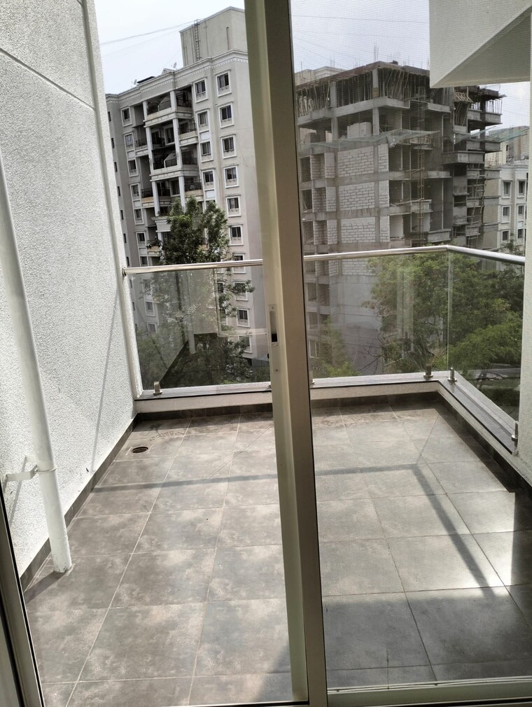 Balcony, siddh-amara 2 Bedroom 800 Sq.Ft. Apartment In Bavdhan Pune 10652249