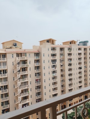3.5 BHK Apartment – Exterior View View at Emaar Palm Hills, Sector 77 - for Rent