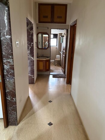 3 BHK Flat for Sale in Marine Drive, Mumbai