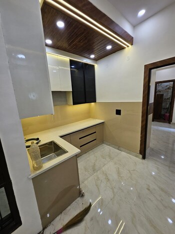 SG Shikhar Height