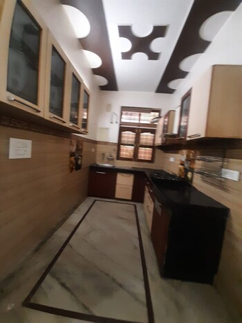 3 BHK Builder Floor for Rent in Sector 9, Gurgaon