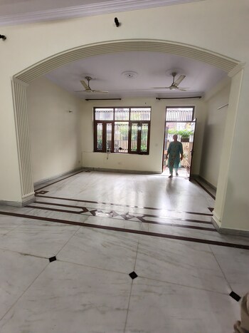 RWA Apartments Sector 52