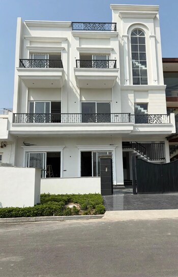 6+ BHK House for Sale in Sector 82 A, Mohali