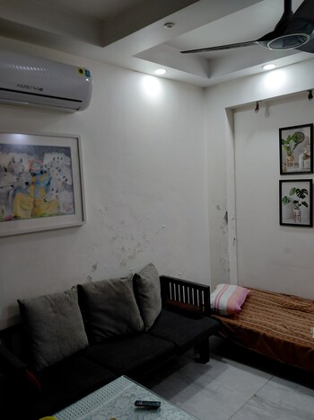 3 BHK Builder Floor for Rent in Dabri, Delhi