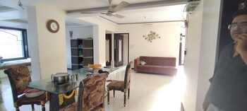 4 BHK Flat for Sale in Ghod Dhod Road, Surat