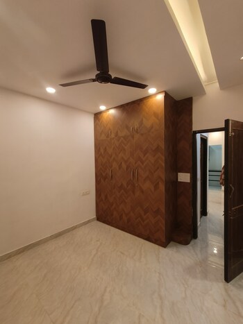 1 BHK Builder Floor for Rent in Sant Nagar, Delhi
