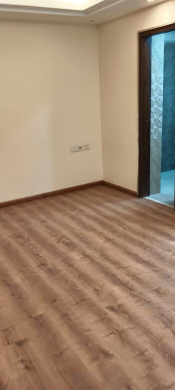 3 BHK Builder Floor for Sale in Safdarjung Enclave, Delhi