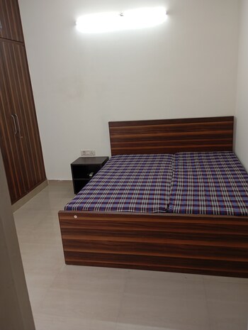 1 BHK Builder Floor for Rent in Sant Nagar, Delhi
