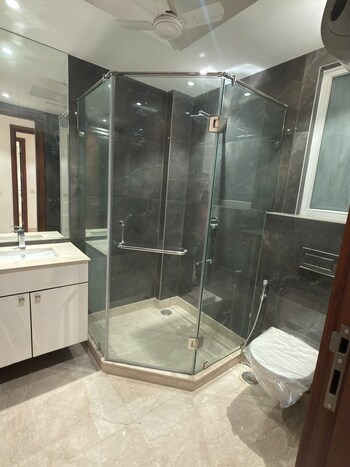 4 BHK Flat for Sale in Greater Kailash ii, Delhi