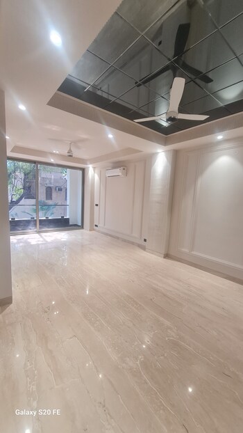 3 BHK Builder Floor for Sale in South City 1, Gurgaon