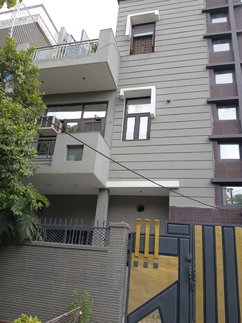 6+ BHK House for Sale in Vasundhara Sector 13, Ghaziabad