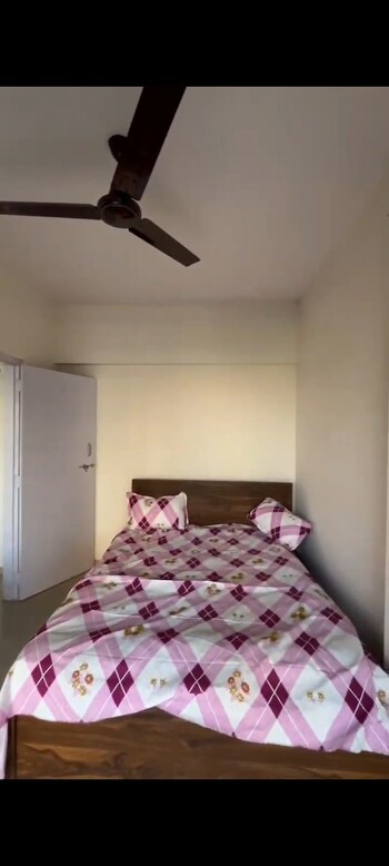 1 BHK Flat for Rent in Upper Worli, Mumbai