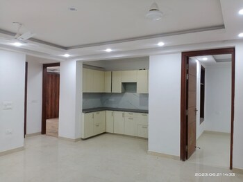 3 BHK Flat for Rent in Vasant Kunj, Delhi