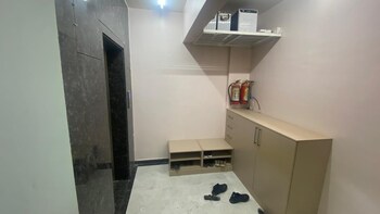 4 BHK Flat for Sale in Pimple Saudagar, Pune