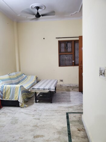 1 BHK Builder Floor for Rent in Vaishali Sector 4, Ghaziabad