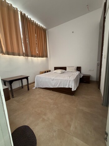 5 BHK House for Rent in Sector 50, Noida