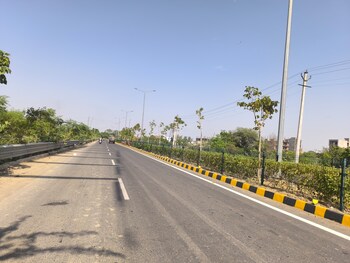 Puri 81 Business Hub