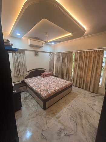 3 BHK Flat for Sale in Khar West, Mumbai