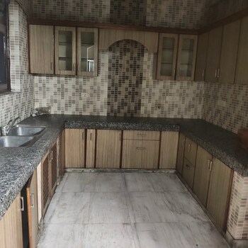 2.5 BHK Builder Floor for Rent in Sector 5, Gurgaon