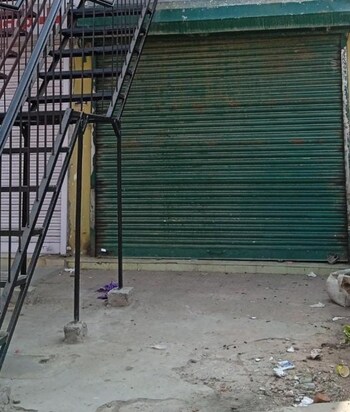 Shop for Rent in B Block, Lucknow