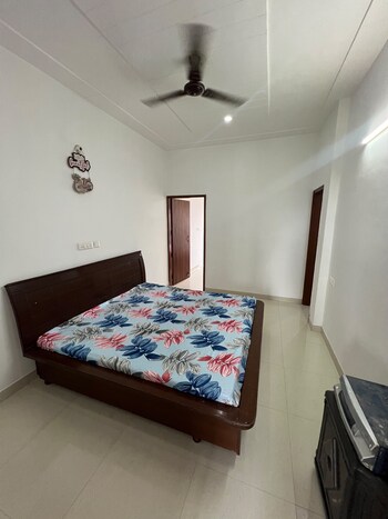 2 BHK Flat for Rent in Kharar Mohali Road, Kharar
