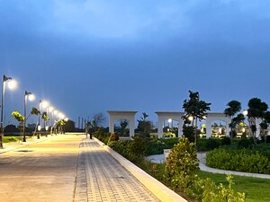  Plot For Sale in Sky Diamond City, Bada Bangarda