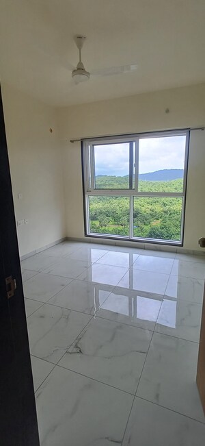 Room in 2 BHK Apartment at MICL Aaradhya Parkwood, Mira Road – for Rent