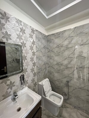 Bathroom in 4 BHK Villa at Eros Garden Villas, Charmwood Village – for Rent