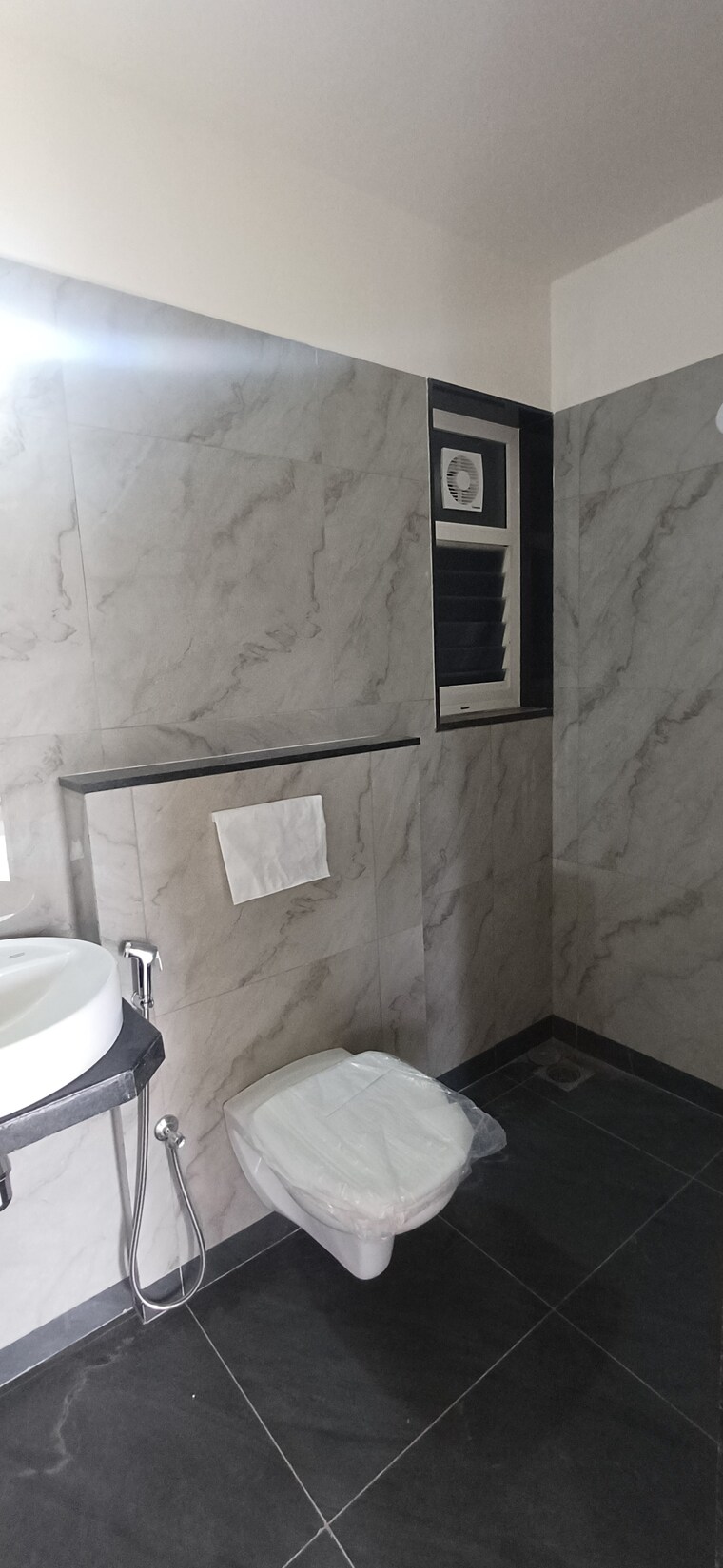 Bathroom, micl-aaradhya-parkwood 2 Bedroom 670 Sq.Ft. Apartment In Mira Road Thane 10673060