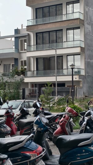  Plot For Sale in Jaypee Kensington Park Plot Ph II, Sector 133