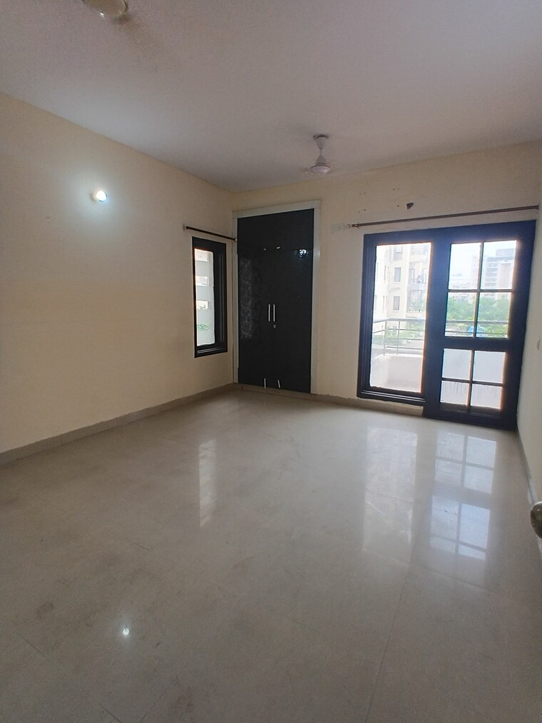 Room, eros-brentwood-tower 4 Bedroom 2375 Sq.Ft. Apartment In Charmwood Village Faridabad 10675390